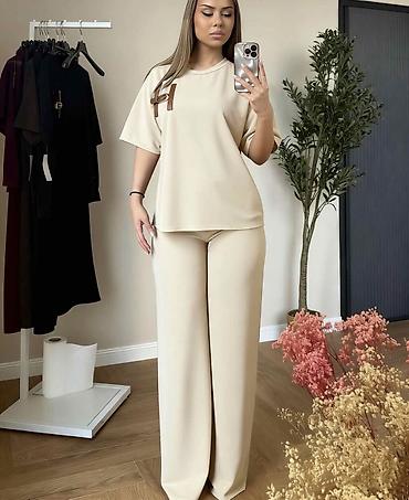 Kompleti: ✅Zenski komplet – široke pantalone i majica kratkih rukava
✅2000 din — 8