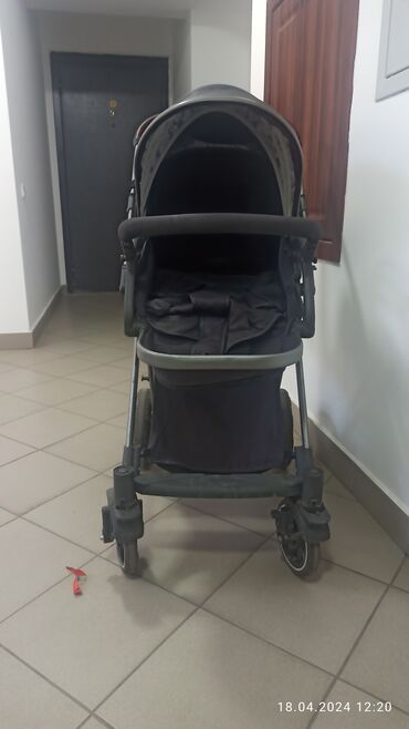 коляска для малыша: Балдар арабасы, түсү - Күмүш, Колдонулган