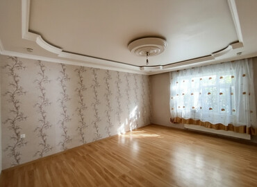 Həyət evləri və villaların satışı: 3 otaqlı, 121 kv. m — 6