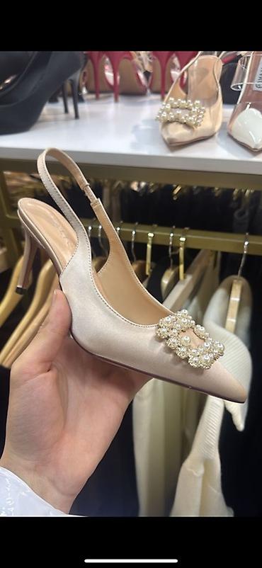 две пары: Продам 2 пары туфель 👠 Обе пары надевала всего 1 раз на часик — 3