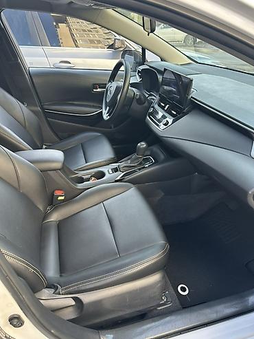 prius s: Toyota Corolla: 2023 г., 1.8 л, Вариатор, Гибрид, Седан — 7