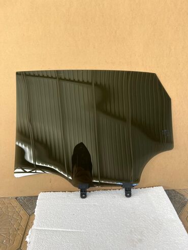 Стекла и комплектующие: Стекло Заднее левое Hyundai, 2023 г., Б/у, Оригинал — 2