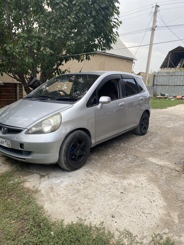 цены на машины в киргизии: Honda Fit: 2002 г., 1.5 л, Вариатор, Бензин