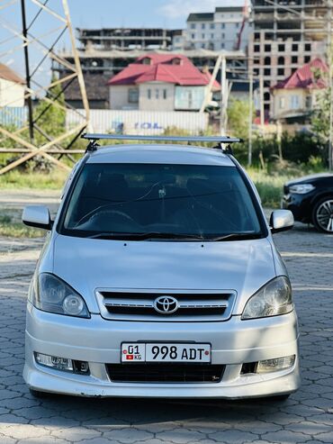 Toyota: Toyota Ipsum: 2002 г., 2.4 л, Автомат, Бензин, Минивэн