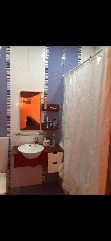 Uzunmüddətli kirayə mənzillər: 28 MAY metrosunun yaxınlığında 18 mertebeli binanın 7-ci — 10