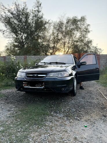 продаю в связи с переездом: Daewoo Nexia: 2012 г., 1.5 л, Механика, Бензин, Седан