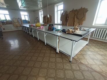 диваны для офиса недорого: Закройный стол, цвет - Белый
