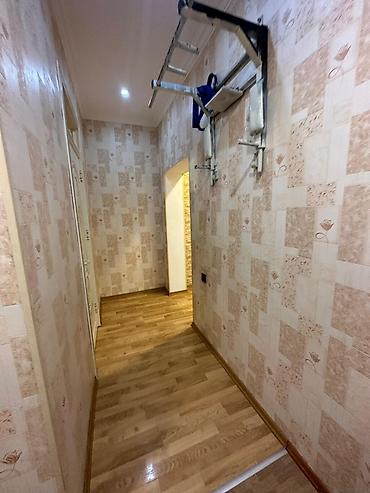 Qonaq otağı dəstləri: Sahibindən satılır Bina evi menzil / Yeni tikili 3 otaq75 m214 / 5 — 15