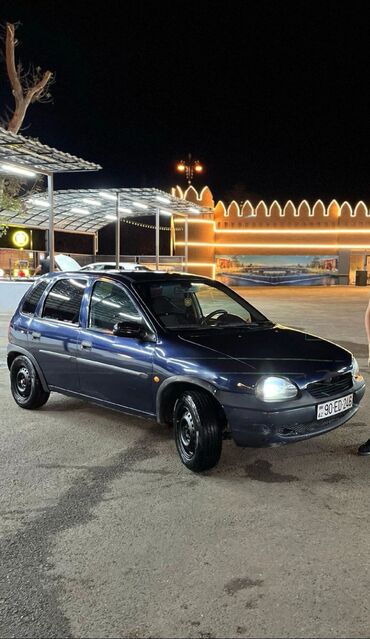 hybrid avtomobillər qiymətləri: Opel Corsa: 1.4 л | 1999 г. 300000 км Седан