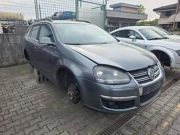 moj auto: VOLKSWAGEN GOLF 5 2008. GOD. - KOMPLETAN AUTO U DELOVIMA | VW Golf — 1