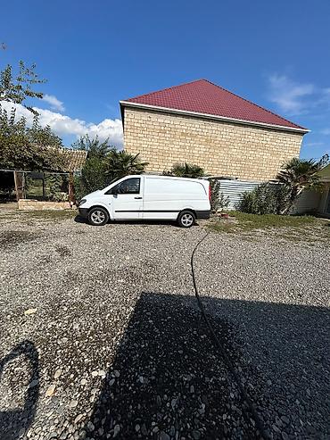 volkswagen tiguan 2 mano: Mercedes-Benz Vito: 2.1 l | 2009 il Van body type — 5