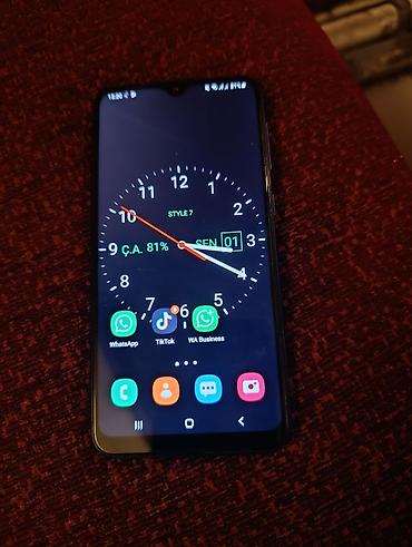 Техника и электроника: Samsung Galaxy A10, 32 ГБ, цвет - Голубой — 1