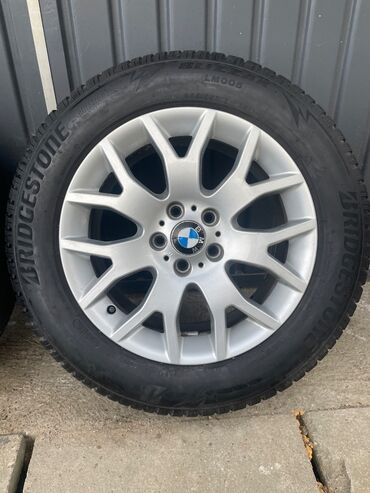 Gume i felne: Felne sa promerom rupe 5*120 mislim da su za bmw X5.Pasu na zadnjini — 11