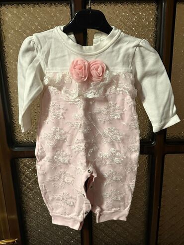 Uşaqlar üçün digər geyimlər: Qız uşaqları üçün ziyafət/libas dəsti – 4 fərqli model 1) Ağ zərif — 9