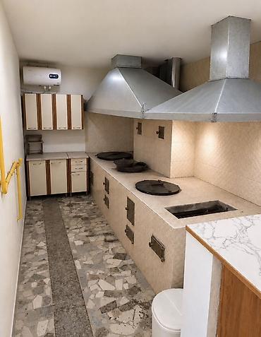 Продажа коттеджей и домов: 6 комнат, 284 м², 5 соток, Бишкек, Средний Джал Собственник — 12