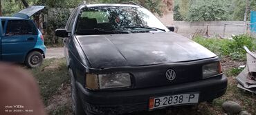 шинный центр бишкек кудайберген: Автомобиль Volkswagen Passat B3 Variant, выполненный в черном цвете