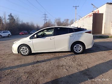 Toyota: Toyota Prius: 2017 г., 1.8 л, Вариатор, Гибрид, Хэтчбэк — 15