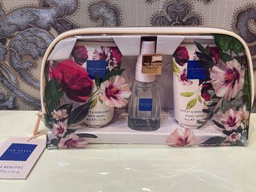 chondrocsil gel: Ted Baker markası, içindəkilər: Duş üçün gel 50 ml, sprey ətir 50 ml