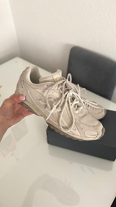 ivet.rs obuca: New Balance patike – model u bež/peščanoj nijansi - Silueta — 1
