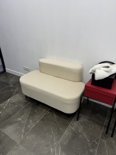 диваны для кафе на заказ: Компактный диван-лавка в современном стиле - Цвет: светло-бежевый