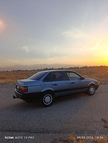 мазда 323 1990: Volkswagen Passat: 1990 г., 1.8 л, Механика, Газ, Седан — 4