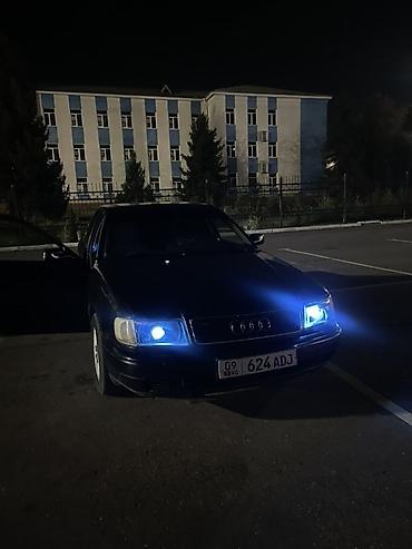 аудио техника: Audi 100: 1992 г., 2.6 л, Механика, Бензин, Седан — 1