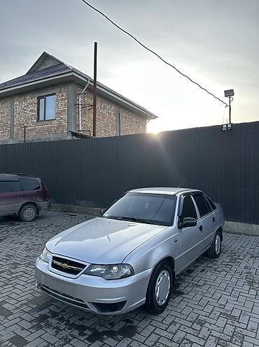 Daewoo: Daewoo Nexia: 2009 г., 1.6 л, Механика, Бензин, Седан — 4