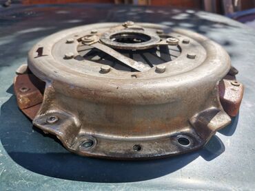 Auto delovi: Korpa kvačila Lada 7 Riva, Lada Niva broj 1. Polovna ocuvana. Vidi se — 5