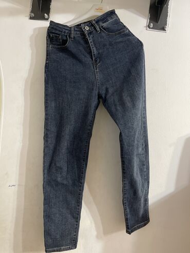 женские джинсы prada: Мом, Средняя талия