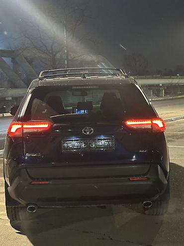 Toyota: Toyota RAV4: 2018 г., 2.5 л, Автомат, Бензин, Кроссовер — 6