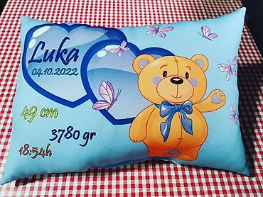 Jastuci: Dimenzije jastuka 45x32 su 1999 din i 32x32 su 1999 din. Dizajn na lalafo.rs — 58 Jastuci: Dimenzije jastuka 45x32 su 1999 din i 32x32 su 1999 din. Dizajn — 58