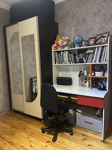 Uşaq/yeniyetmə otağı üçün funksional mebel dəsti Tərkibi: - Sürgülü