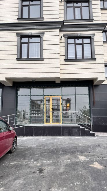 Долгосрочная аренда квартир: Продаю Магазин В жилом доме, 104 м², ПСО (под самоотделку), Отдельный вход, 1 этаж