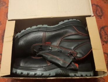 Botinkalar: Təmiz Türk İsdesahalı 1 Dəfə olsun Geyinilmiyib 42,43,44Razmerləri var -da lalafo.az — 4 Botinkalar: Təmiz Türk İsdesahalı 1 Dəfə olsun Geyinilmiyib 42,43,44Razmerləri var — 4