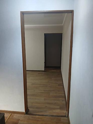 квартиры 6 микрорайон: 3 комнаты, 58 м², 2 этаж — 5