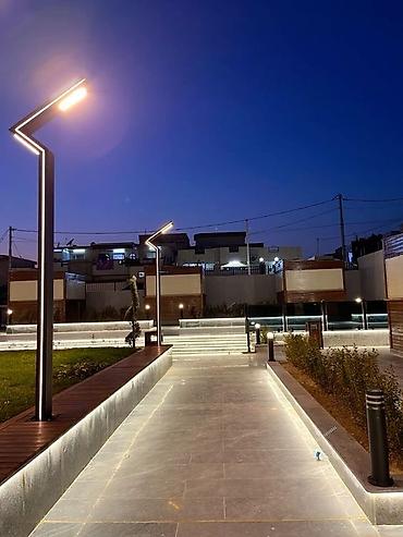 фонары: Уличный декоративный светильник на опоре с LED‑подсветкой - — 3