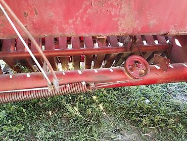 Traktorlar: Belarus MTZ-82.1 traktor Xüsusiyyətlər: - 4x2 təkər formulu, ön — 8