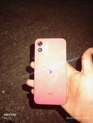 paltar yuyan mawin: IPhone 12, 64 GB, Qırmızı, Face ID