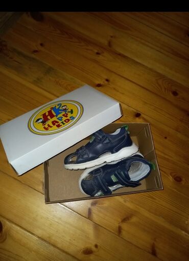 Tuflilər: Ayaqqabilar her çesidde.istiyen olsa yazsin qiymetlerini yazim — 7