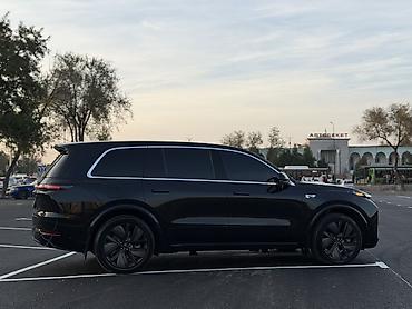 1: Lixiang L9: 2024 г., 1.5 л, Автомат, Электромобиль, Внедорожник — 3