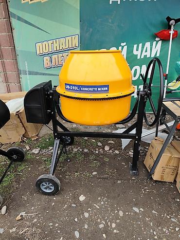 440: Бетоносмеситель электрический TOP-210L / UB-210L. - Объем барабана — 2