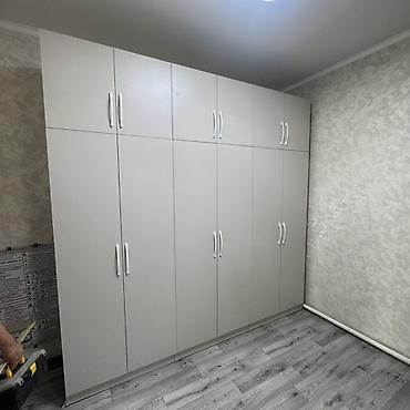 Кухонные гарнитуры на заказ: Кухонные гарнитуры и шкафы-купе/распашные на заказ - Изготовление — 4