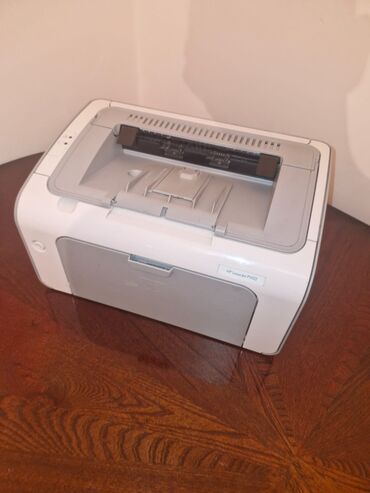 Настольные ПК и рабочие станции: Printer təxmini 7-8 ay işlədilibdir. Üzərindəki kartric işlənmisdir