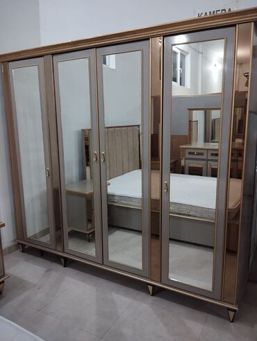 Masa və oturacaq dəstləri: Qonaq otağı üçün, Açılmayan, Dördbucaq masa, 6 stul — 9