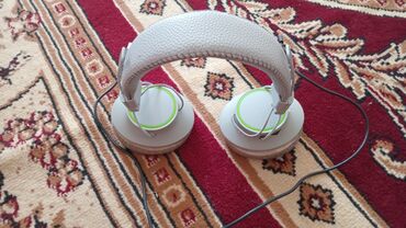 музыкалык апаратура: Полноразмерные, Б/у, Беспроводные (Bluetooth), Классические