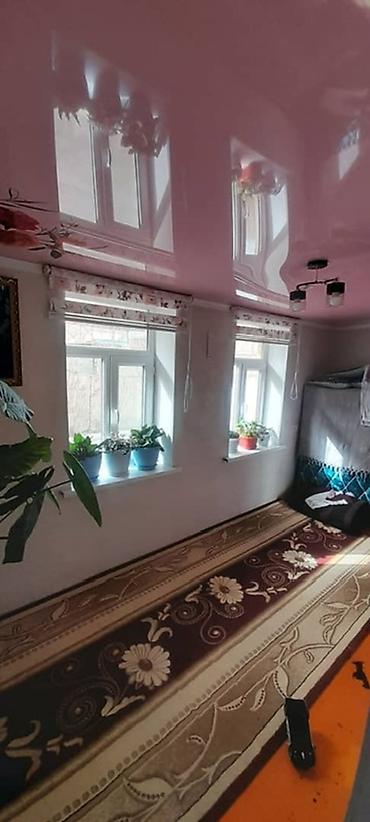 Продажа полдома: Нарын шаарынын РТС аймагынан баардык шарты менен үй сатылат! Адрес — 12