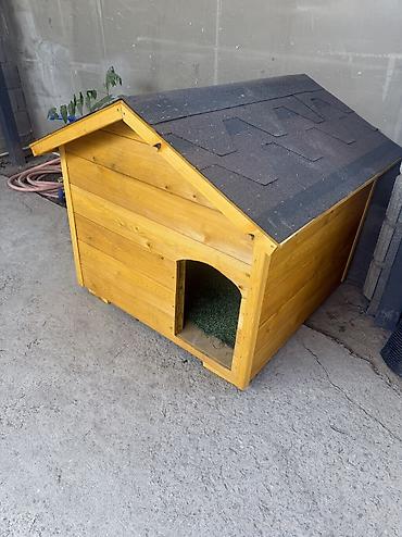 корм для собак: 🐶 Продаётся новая деревянная будка для собаки! 🏡 Красивая, добротная — 2