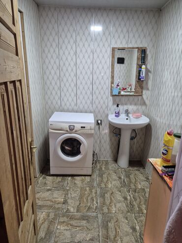 Həyət evləri və villaların satışı: 3 otaqlı, 170 kv. m, Orta təmir — 21