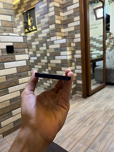 mini gps: IPhone 12 mini, Qara, Face ID — 2
