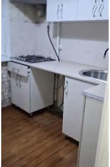 Продажа квартир: 1 комната, 32 м², 3 этаж, Косметический ремонт — 8